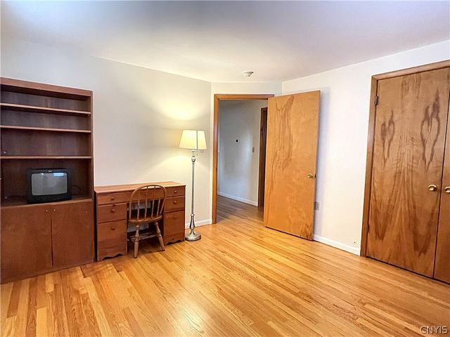 8135 Brookwood Drive, Cicero, NY 13039