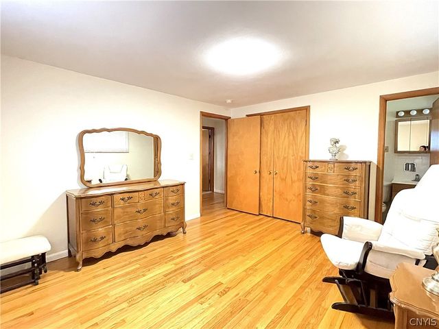 8135 Brookwood Drive, Cicero, NY 13039