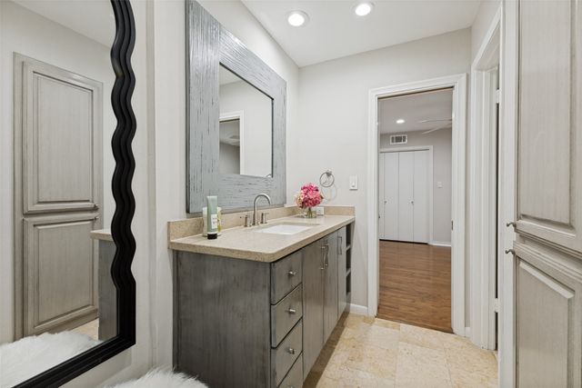 4253 Royal Ridge Drive, Dallas, TX 75229