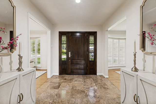 4253 Royal Ridge Drive, Dallas, TX 75229