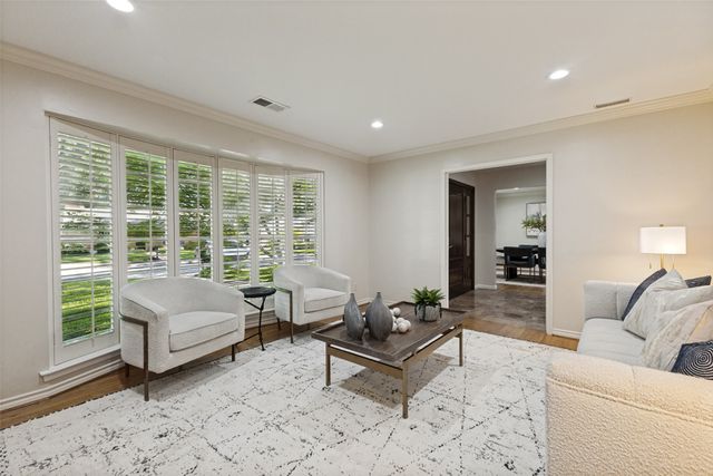 4253 Royal Ridge Drive, Dallas, TX 75229