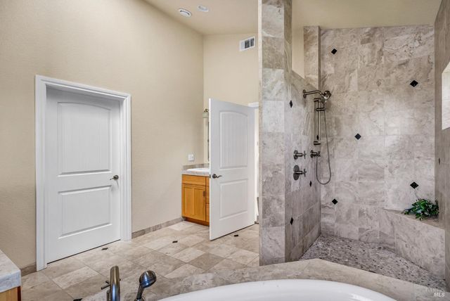 95 Longhorn Ridge Rd, Napa, CA 94558