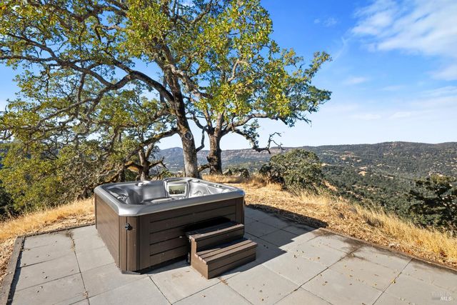 95 Longhorn Ridge Rd, Napa, CA 94558