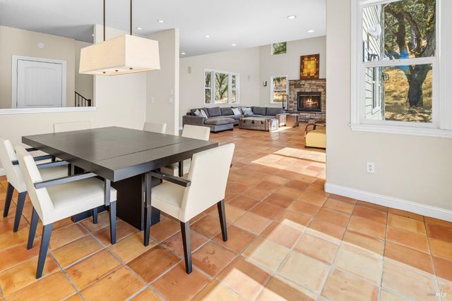 95 Longhorn Ridge Rd, Napa, CA 94558