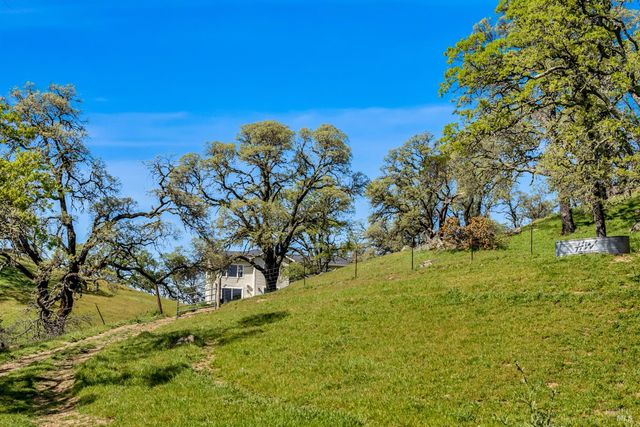 95 Longhorn Ridge Rd, Napa, CA 94558