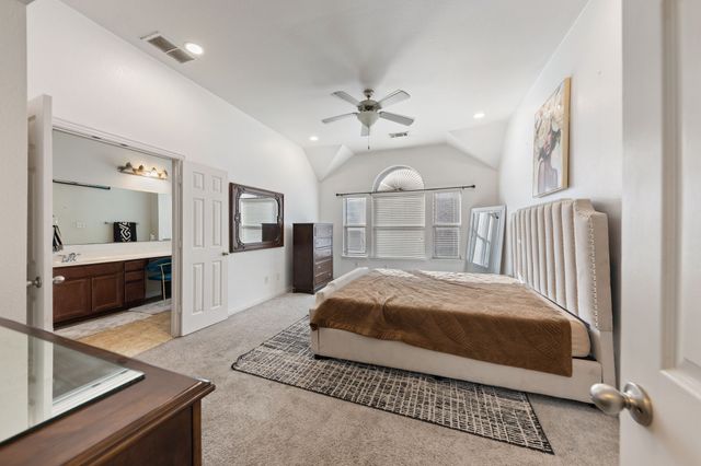 433 Castle Street, Desoto, TX 75115