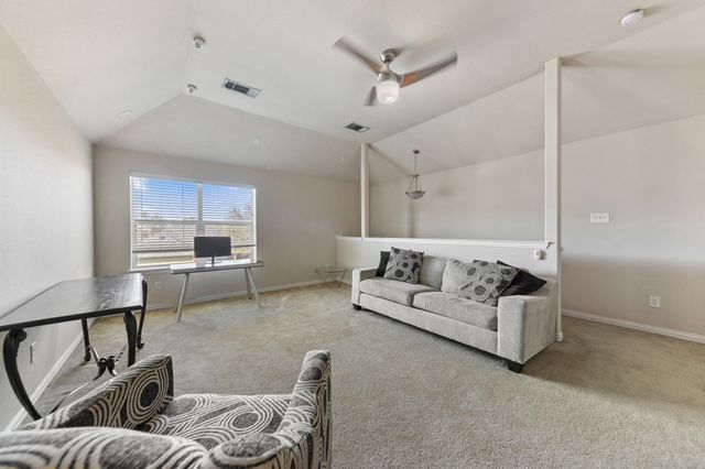 433 Castle Street, Desoto, TX 75115