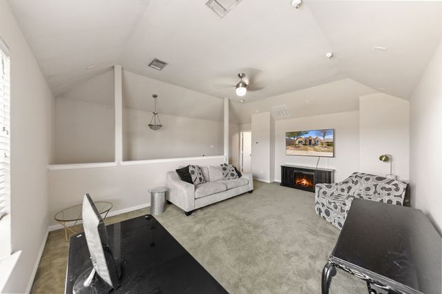 433 Castle Street, Desoto, TX 75115