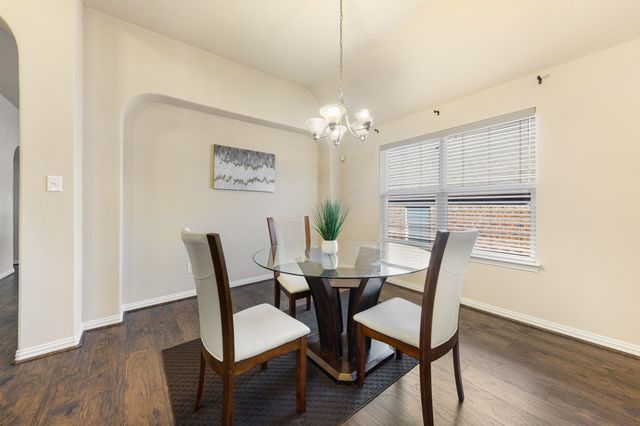 433 Castle Street, Desoto, TX 75115