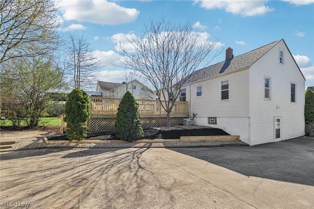 2825 Orchard Drive, Willoughby Hills, OH 44092