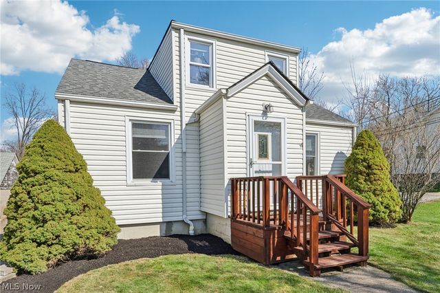 2825 Orchard Drive, Willoughby Hills, OH 44092