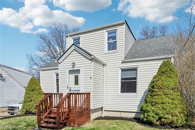 2825 Orchard Drive, Willoughby Hills, OH 44092