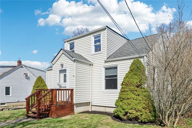 2825 Orchard Drive, Willoughby Hills, OH 44092