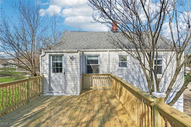 2825 Orchard Drive, Willoughby Hills, OH 44092