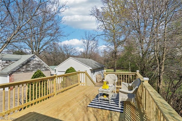 2825 Orchard Drive, Willoughby Hills, OH 44092