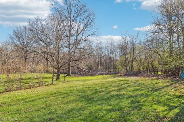 2825 Orchard Drive, Willoughby Hills, OH 44092