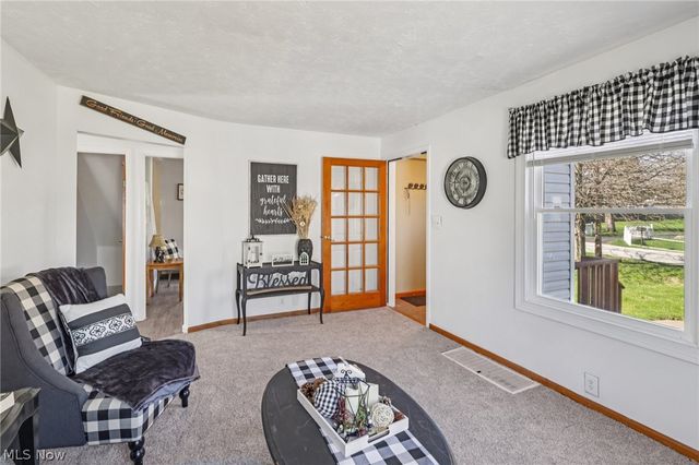 2825 Orchard Drive, Willoughby Hills, OH 44092