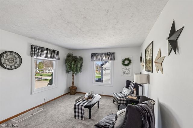 2825 Orchard Drive, Willoughby Hills, OH 44092