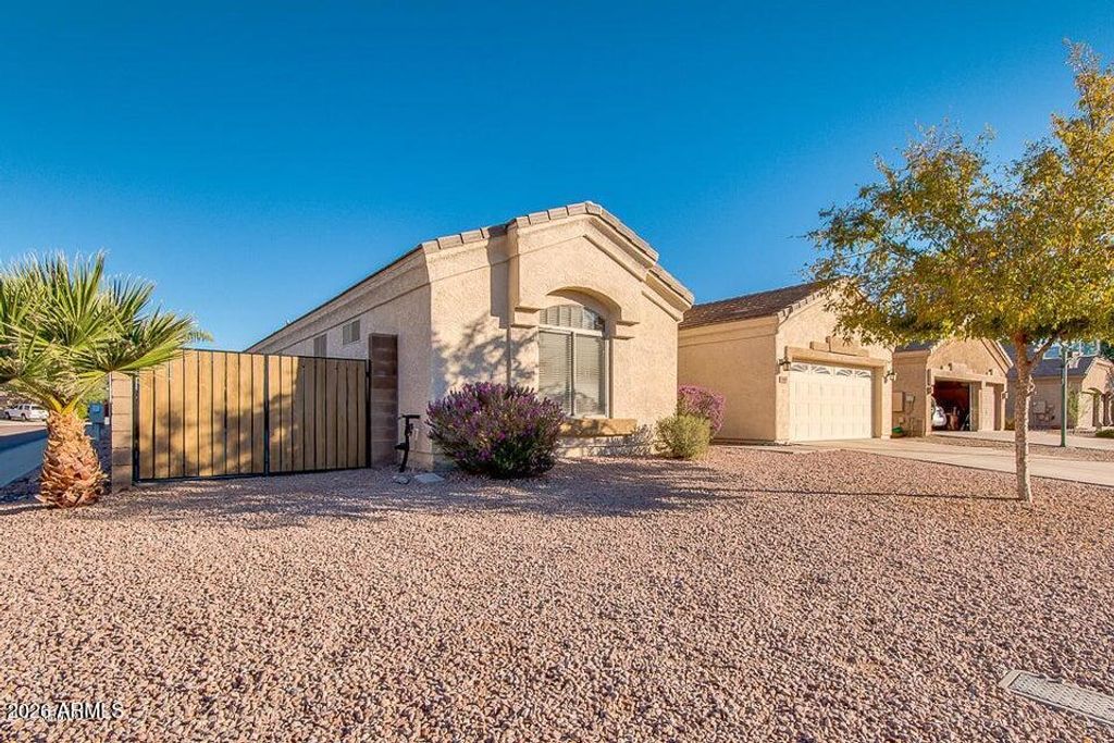9364 W PONTIAC Drive, Peoria, AZ 85382