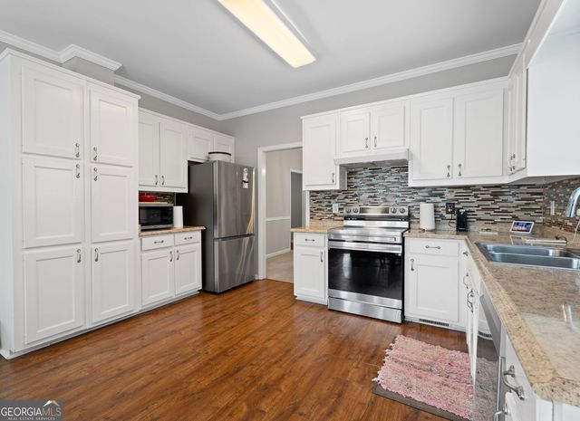 725 Somerset Vale Drive, Lawrenceville, GA 30044