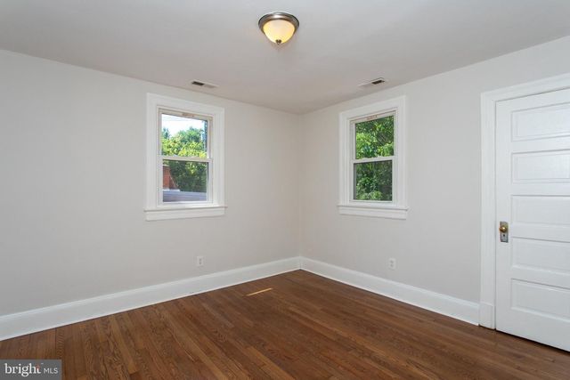 104 53RD ST NE, Washington, DC 20019