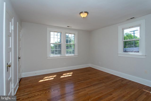 104 53RD ST NE, Washington, DC 20019