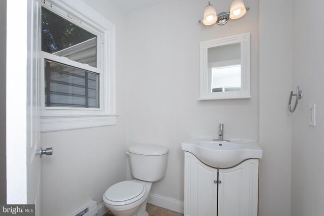 104 53RD ST NE, Washington, DC 20019