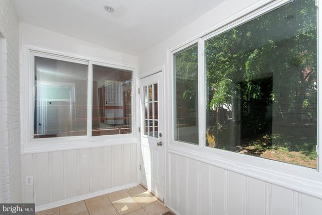 104 53RD ST NE, Washington, DC 20019