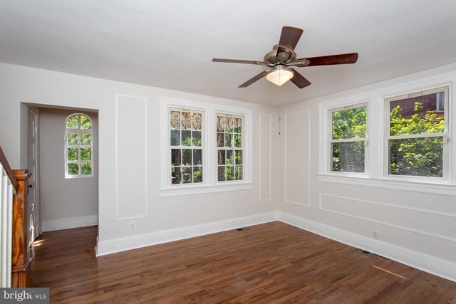 104 53RD ST NE, Washington, DC 20019