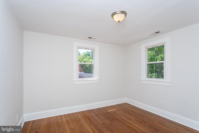 104 53RD ST NE, Washington, DC 20019