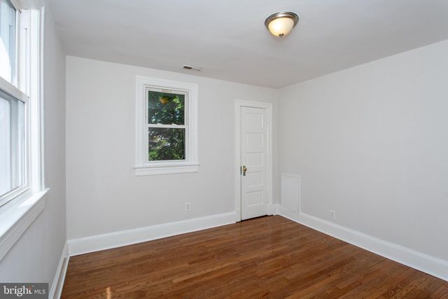 104 53RD ST NE, Washington, DC 20019
