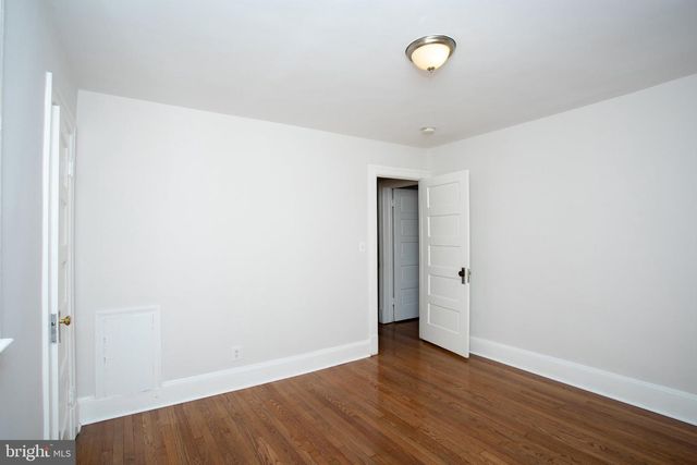 104 53RD ST NE, Washington, DC 20019
