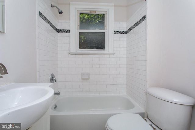 104 53RD ST NE, Washington, DC 20019