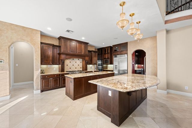 75 S Fremont Ridge Loop, Spring, TX 77389