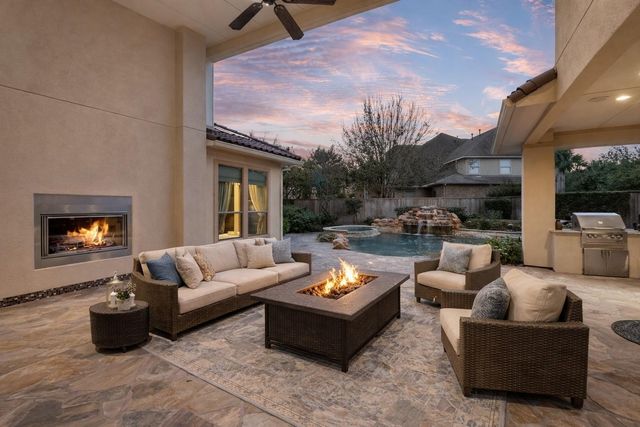 75 S Fremont Ridge Loop, Spring, TX 77389