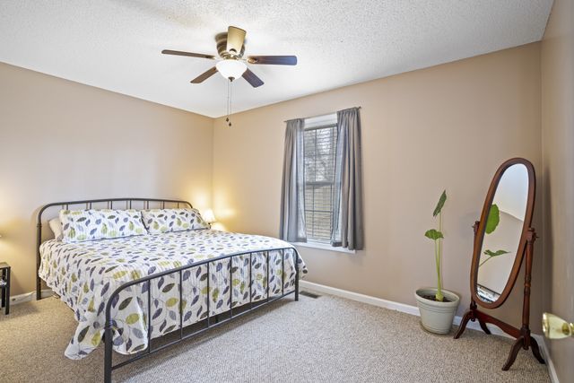 3453 Sandpiper Dr, Clarksville, TN 37042