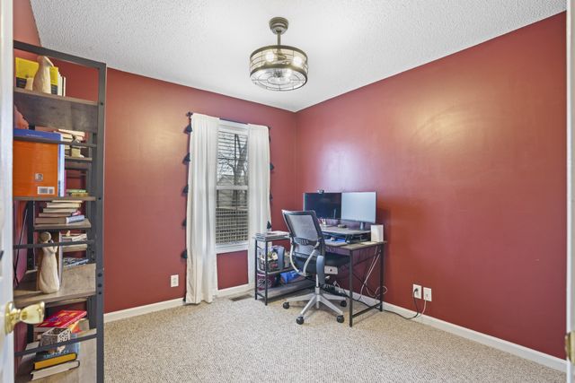 3453 Sandpiper Dr, Clarksville, TN 37042