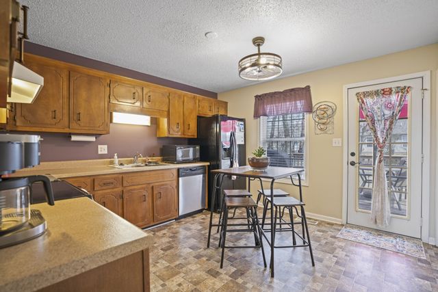3453 Sandpiper Dr, Clarksville, TN 37042