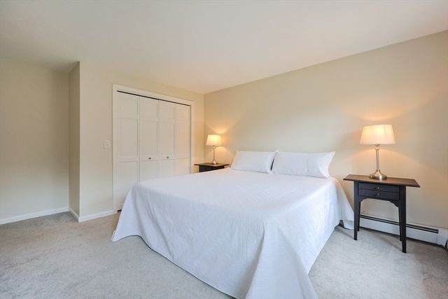 17 Forest Park Dr., Mendon, MA 01756