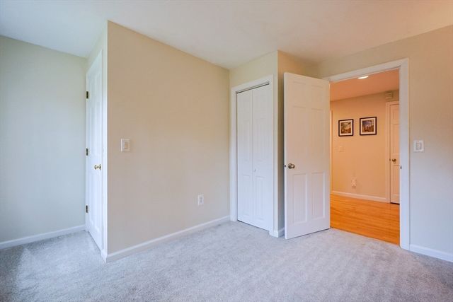 17 Forest Park Dr., Mendon, MA 01756