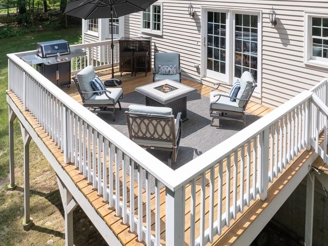 17 Forest Park Dr., Mendon, MA 01756