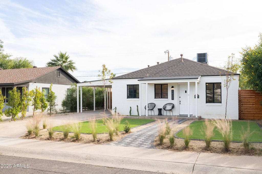 1409 E EDGEMONT Avenue, Phoenix, AZ 85006
