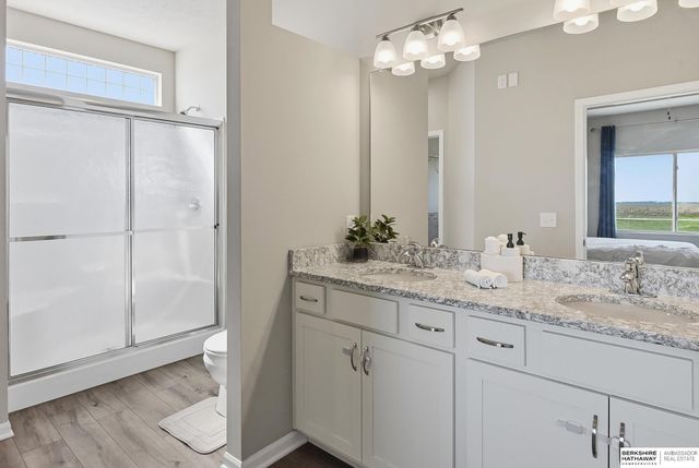 21051 Polk Street, Elkhorn, NE 68022