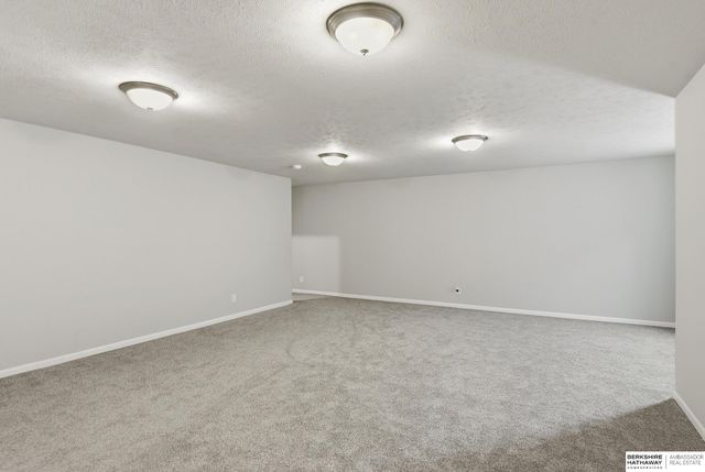 21051 Polk Street, Elkhorn, NE 68022