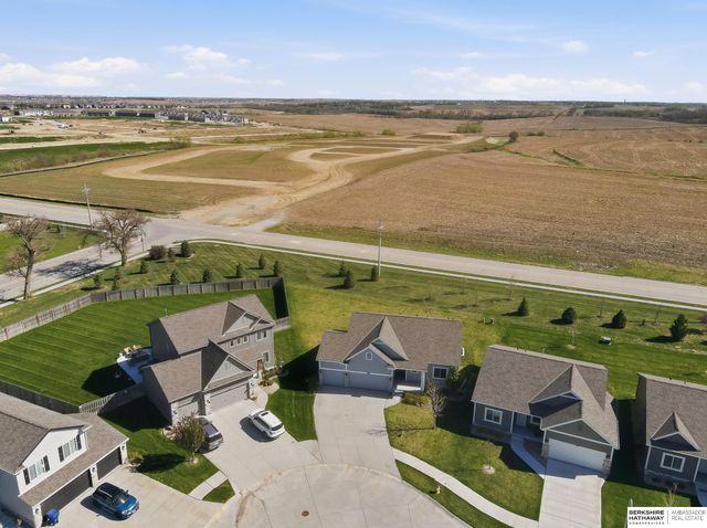 21051 Polk Street, Elkhorn, NE 68022