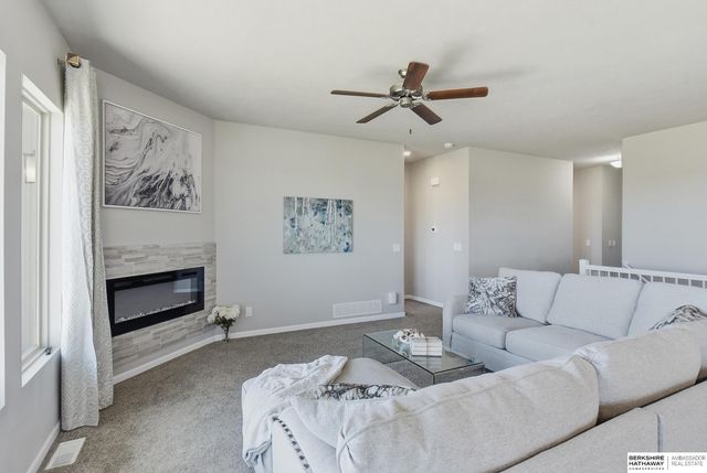 21051 Polk Street, Elkhorn, NE 68022