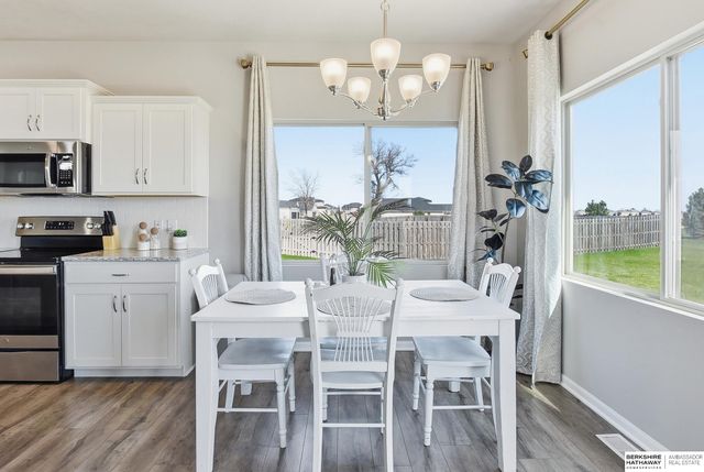 21051 Polk Street, Elkhorn, NE 68022