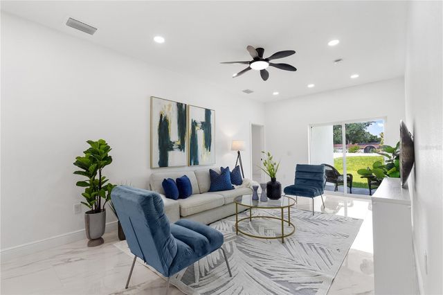 8314 N PADDOCK AVENUE, Tampa, FL 33614