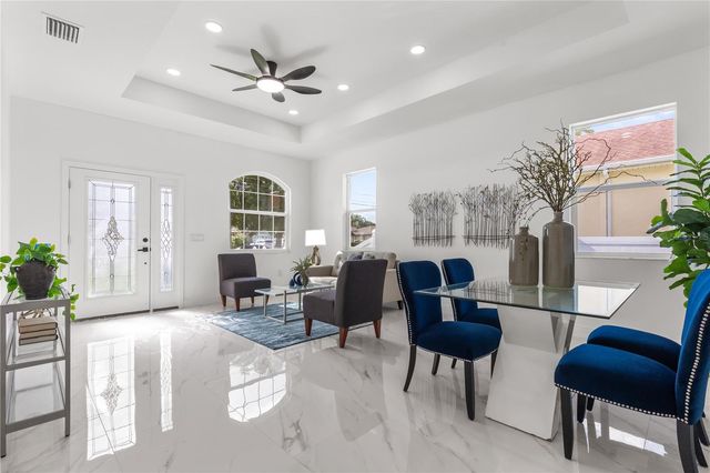 8314 N PADDOCK AVENUE, Tampa, FL 33614