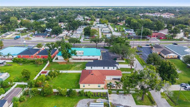8314 N PADDOCK AVENUE, Tampa, FL 33614